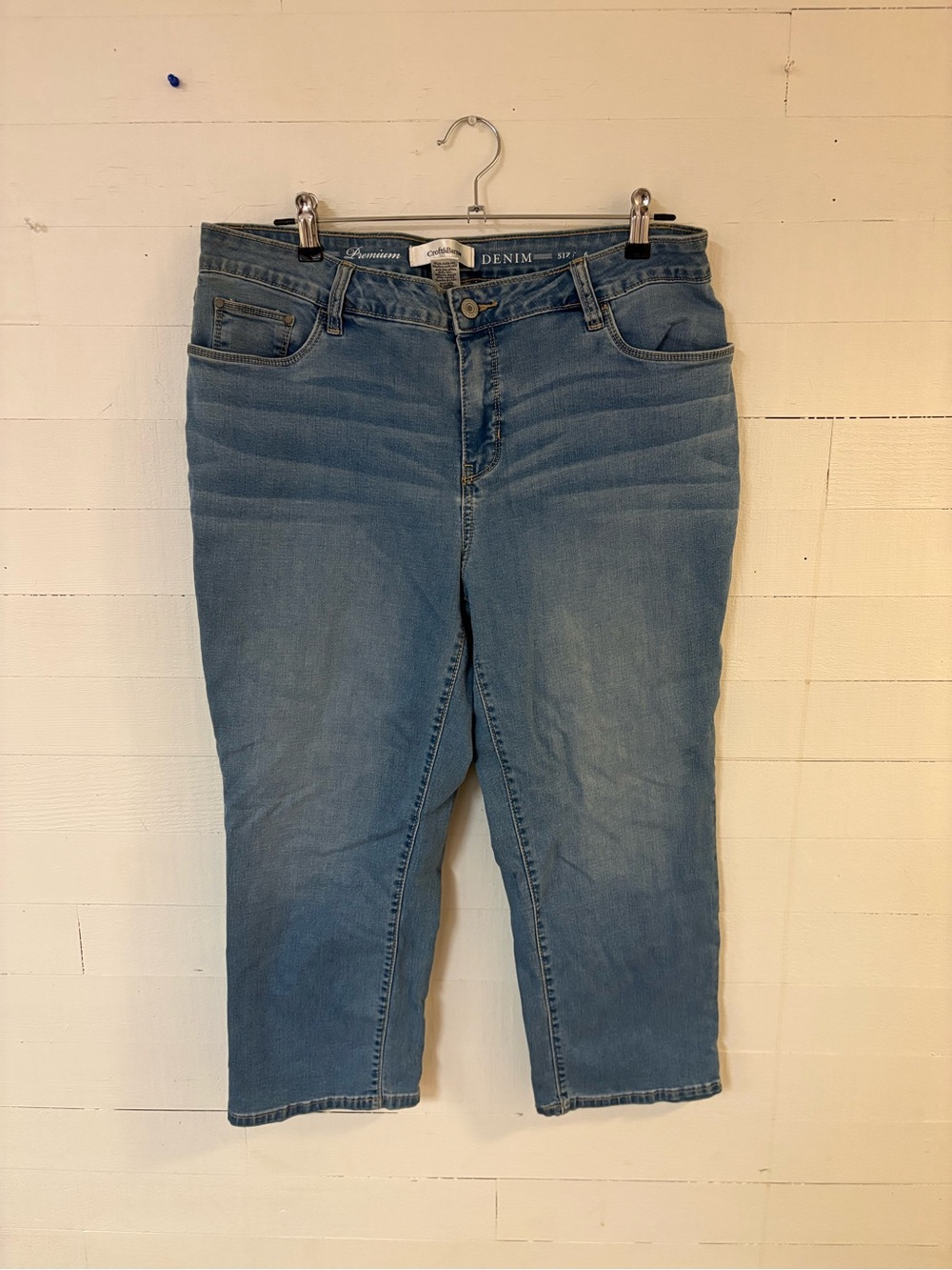 Croft & Barrow Women's Size 16 Stretch Denim Capri Jeans Medium Wash